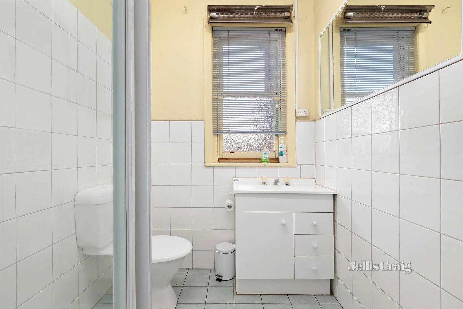 3 Woodland Street, Essendon image 7