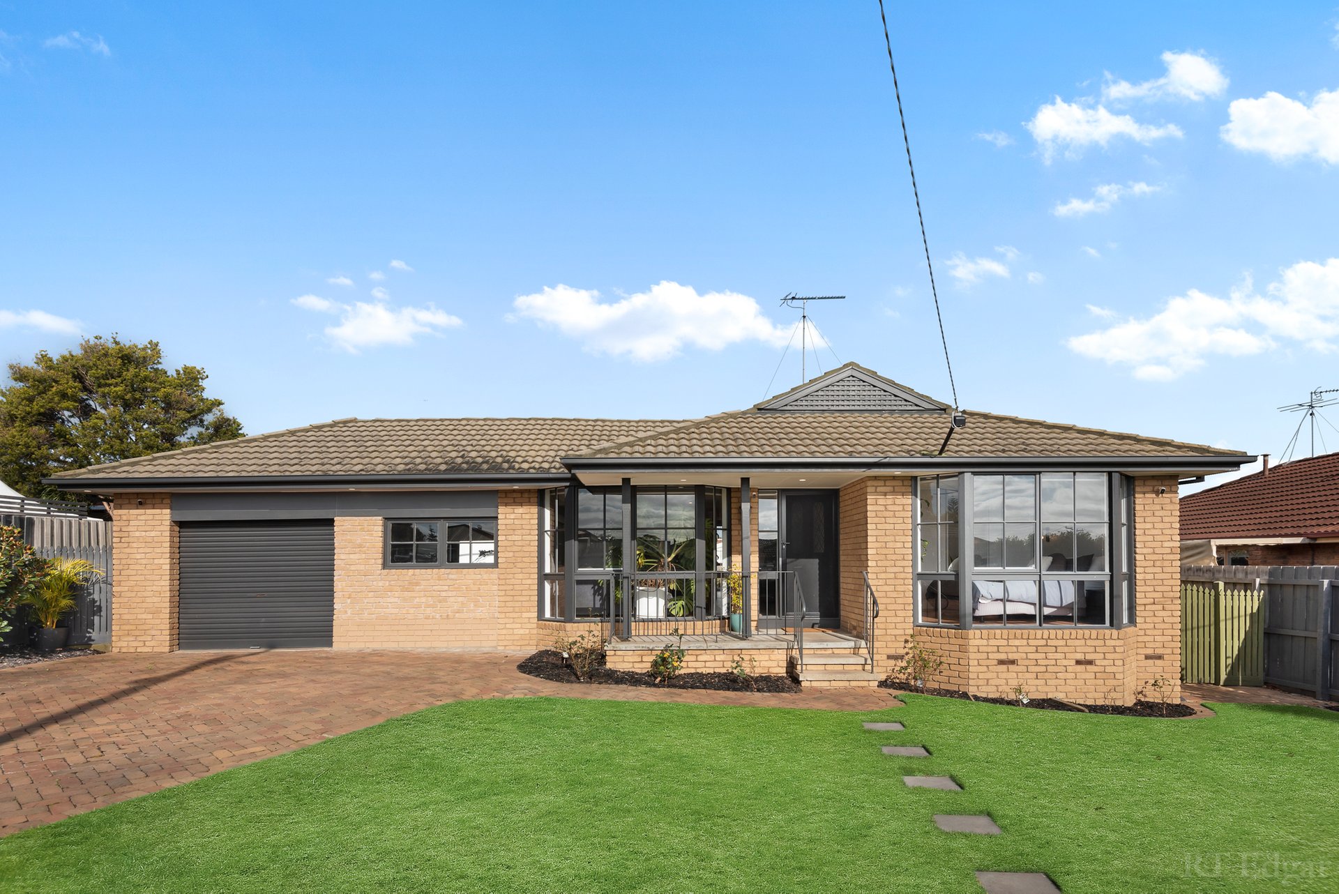 Property Gallery - Main Image
