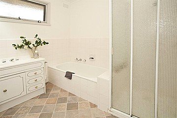 3 Wynyard Street, Glen Waverley image 9