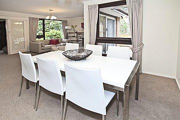 3 Wynyard Street, Glen Waverley image 2