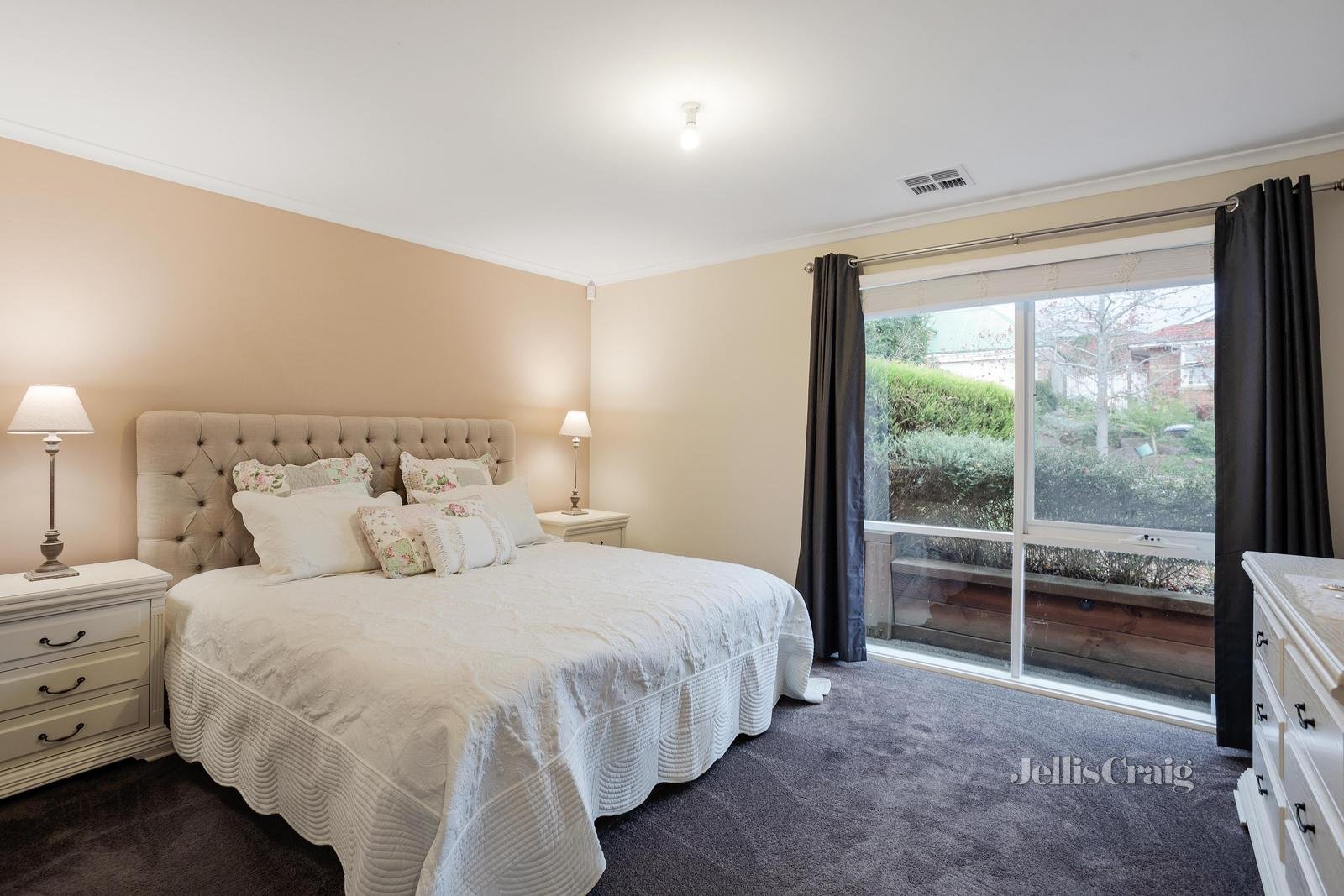 3 Yering Place, Chirnside Park image 7