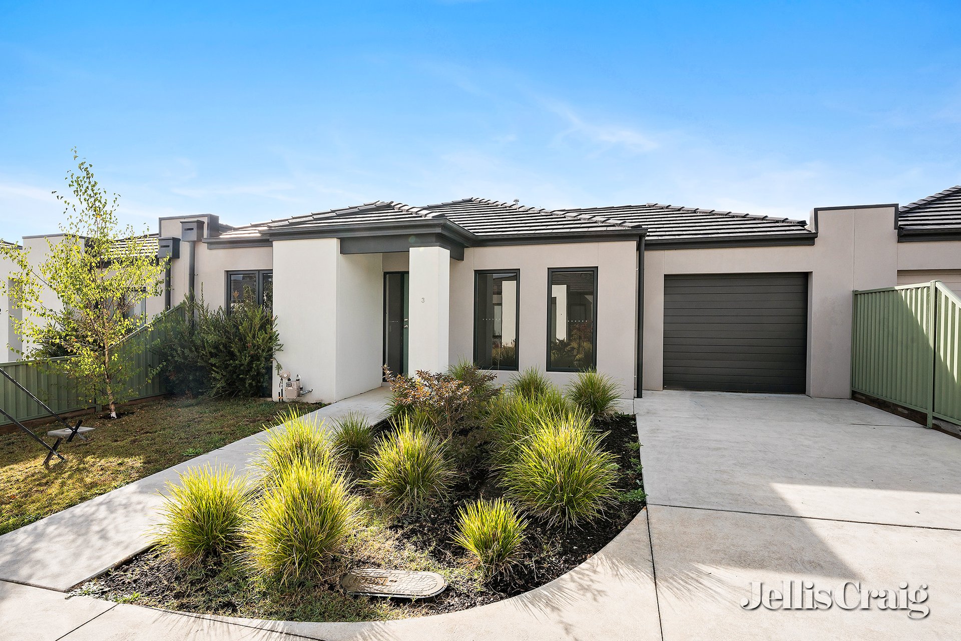 3 Zelkova Place, Lake Gardens image 1