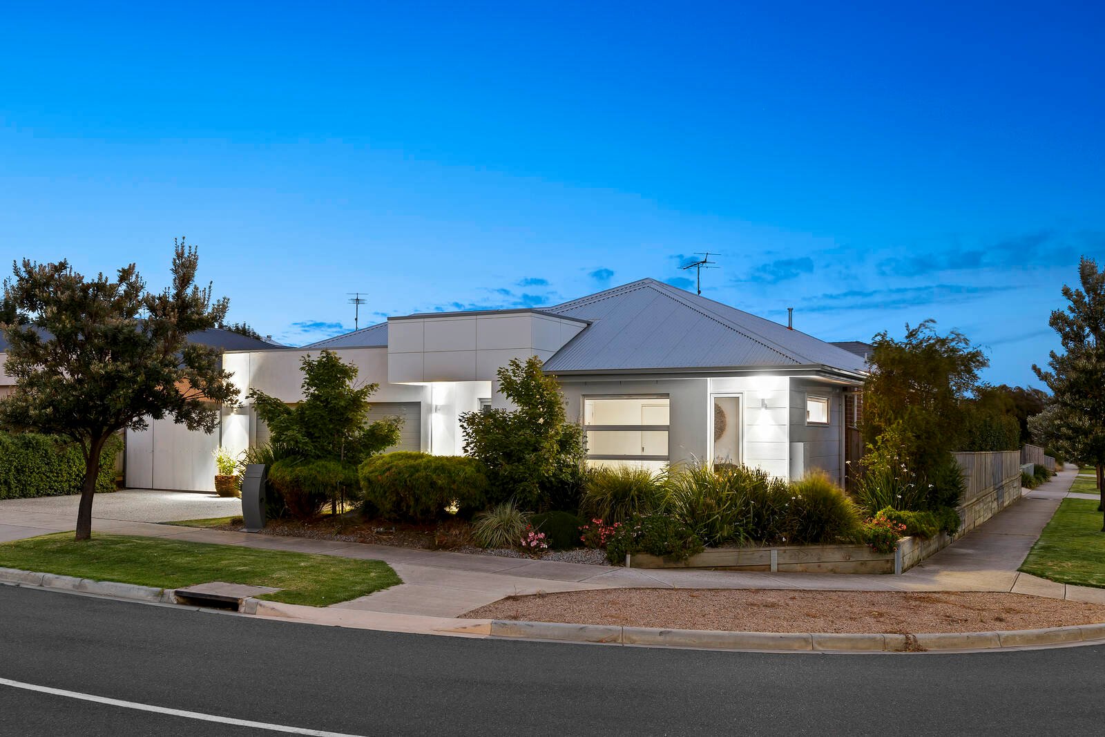 Property Gallery - Main Image
