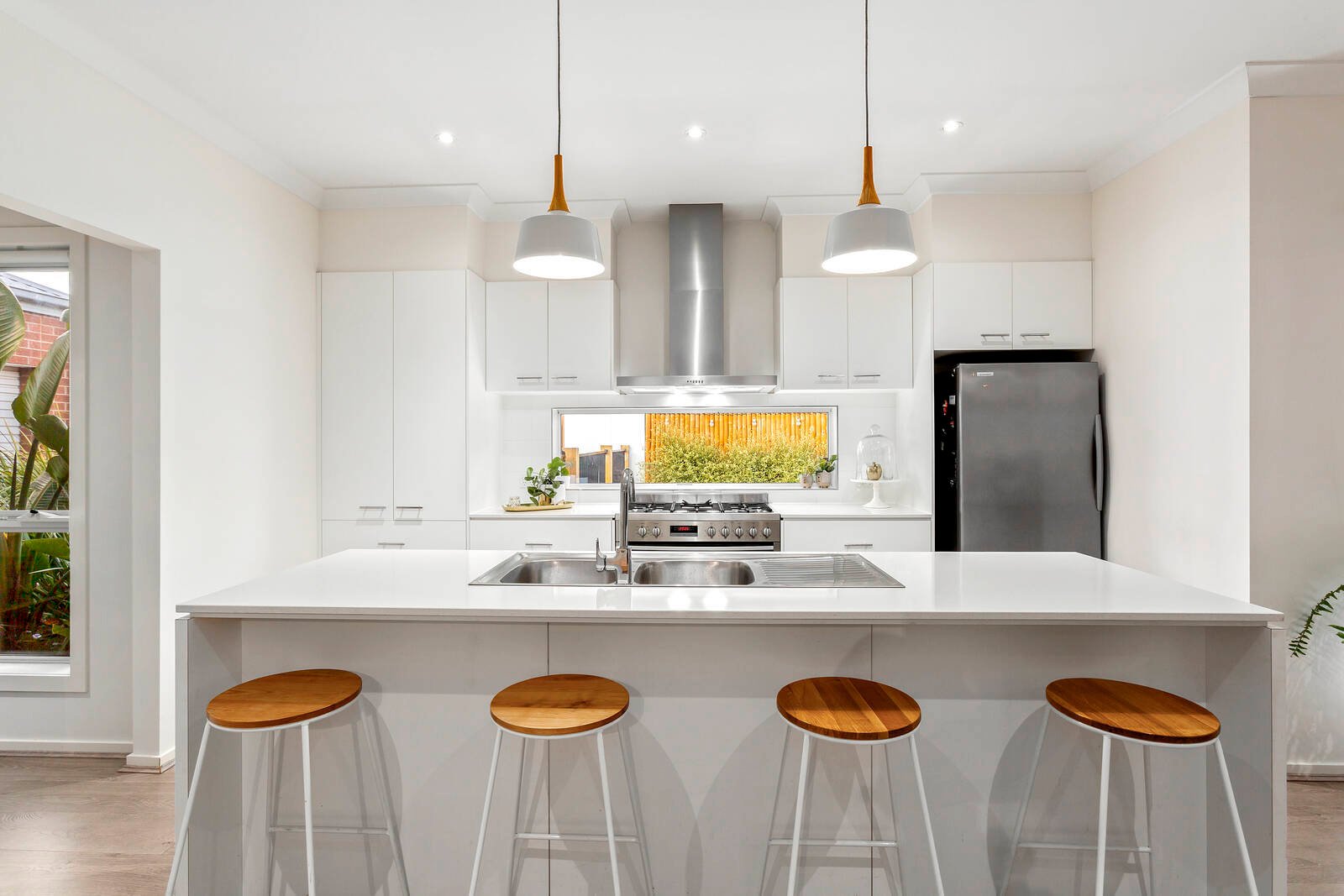 Property Gallery Thumbnail 3