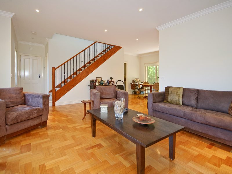 30 Anne Street, Blackburn North image 4