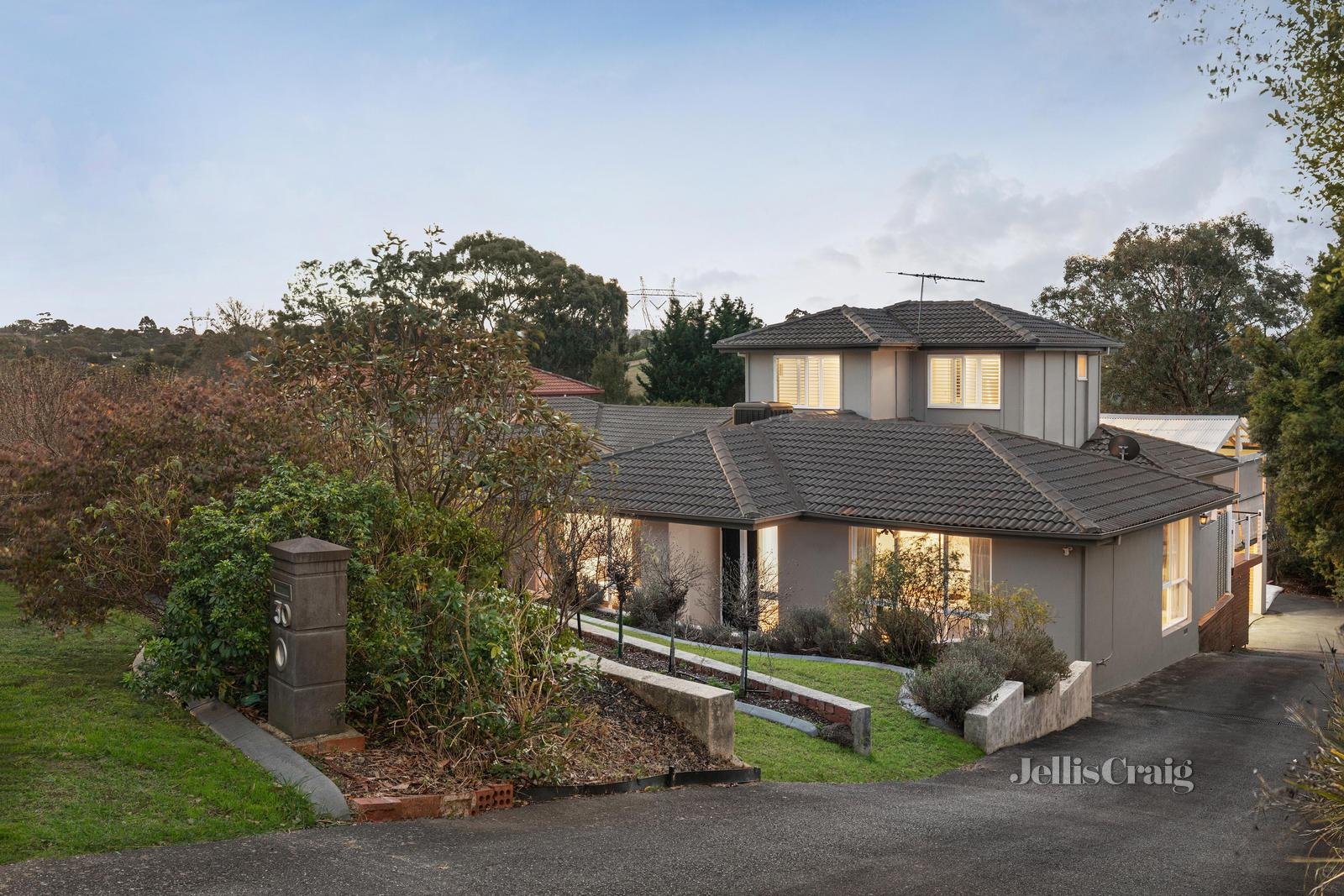 30 Arcadia Way, Eltham North image 1