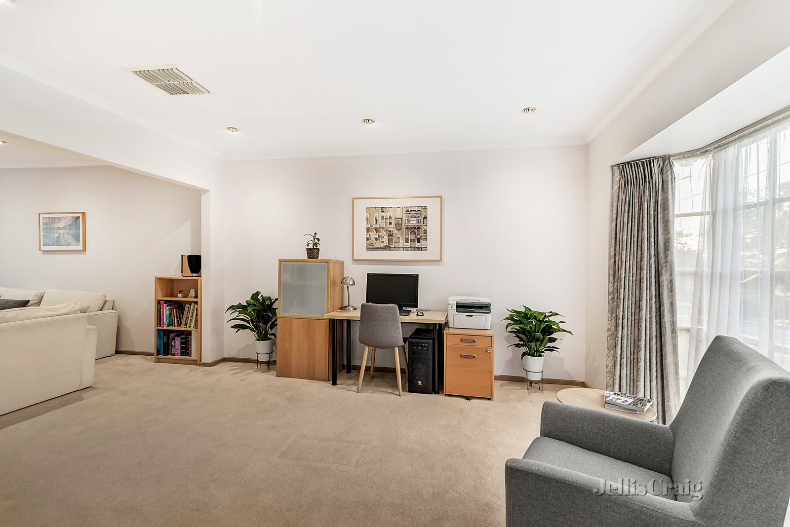 30 Ascot Street, Doncaster East image 5