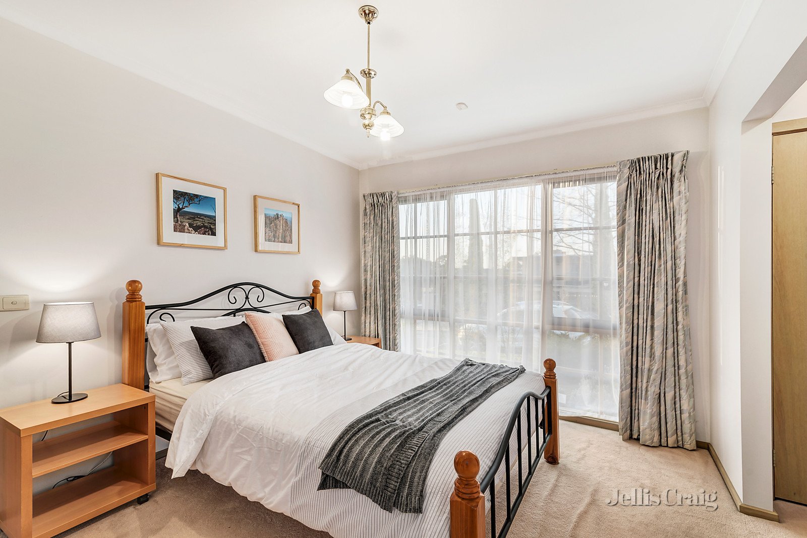 30 Ascot Street, Doncaster East image 8