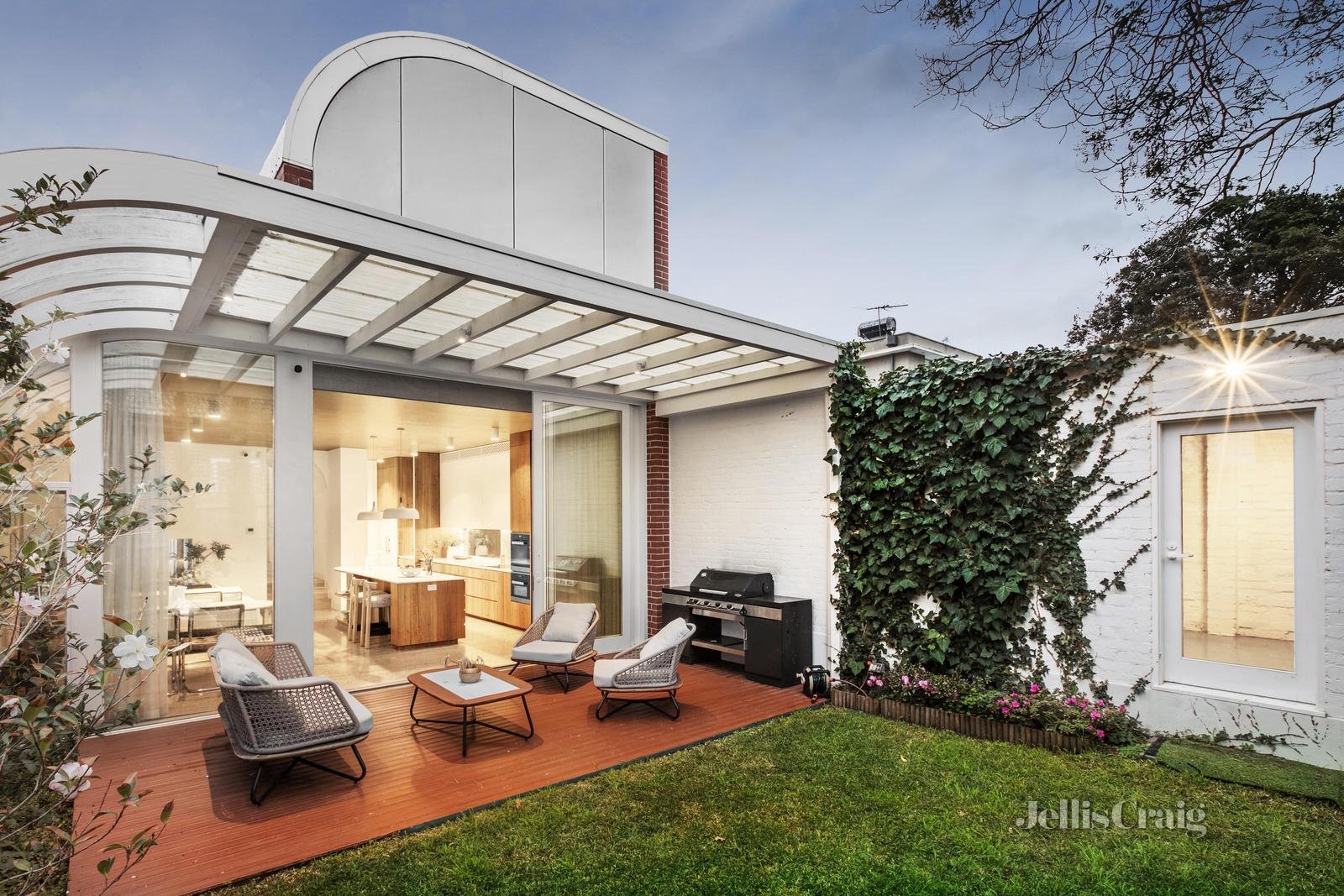 30 Atkins Street, Kew image 6