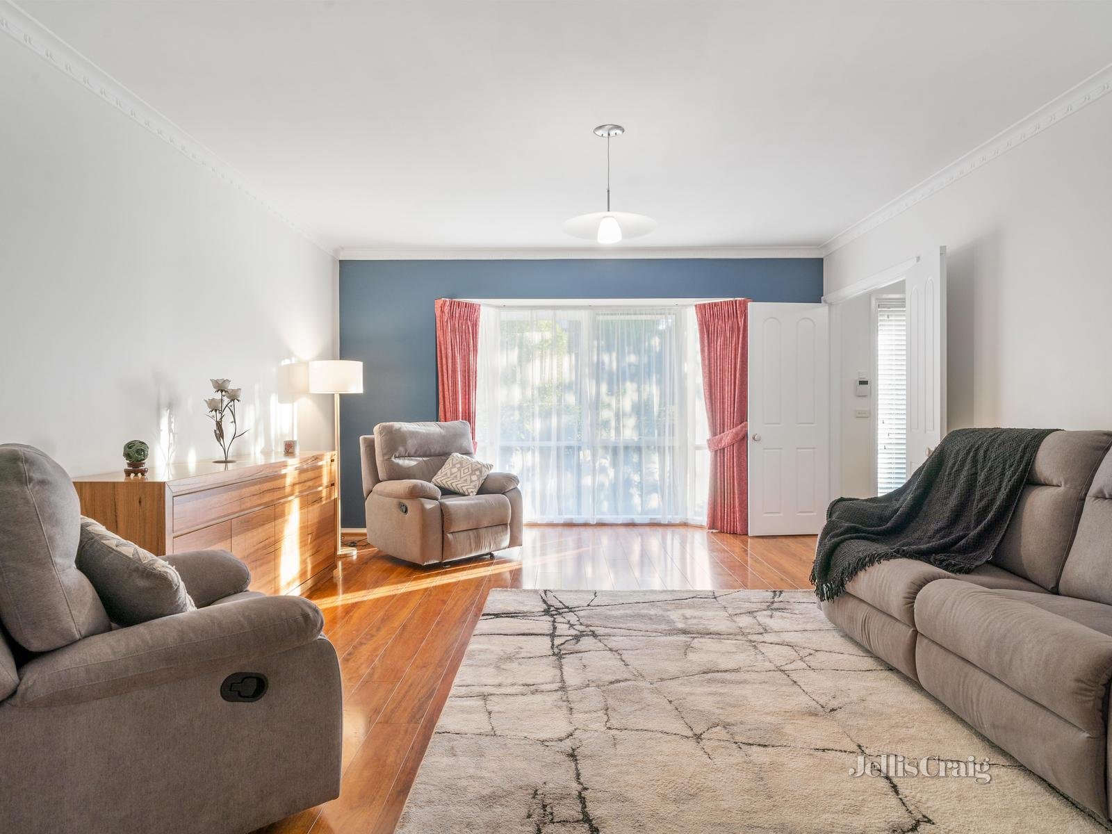 30 Baradine Terrace, Donvale image 2