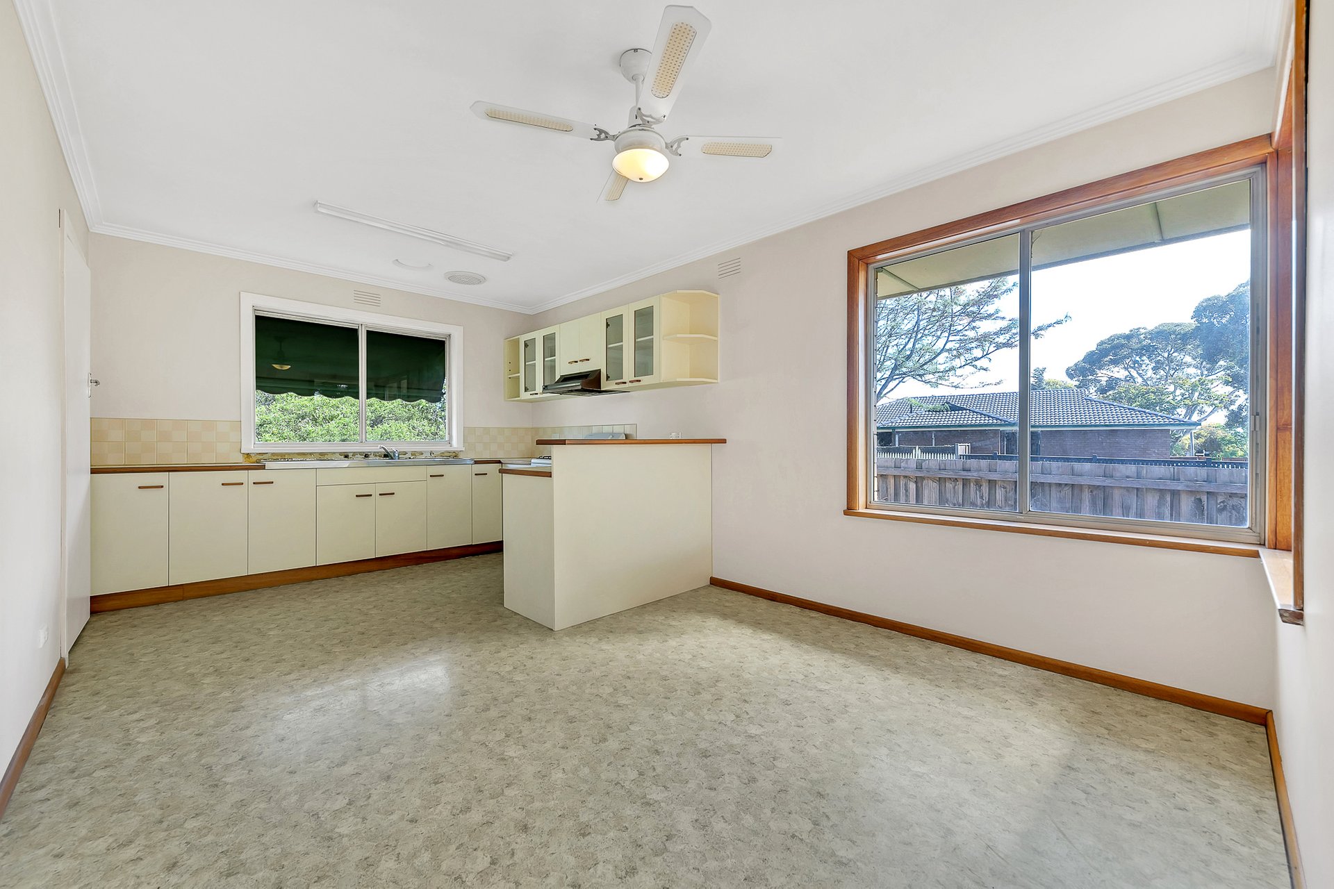 30 Beauford Avenue, Bell Post Hill image 6