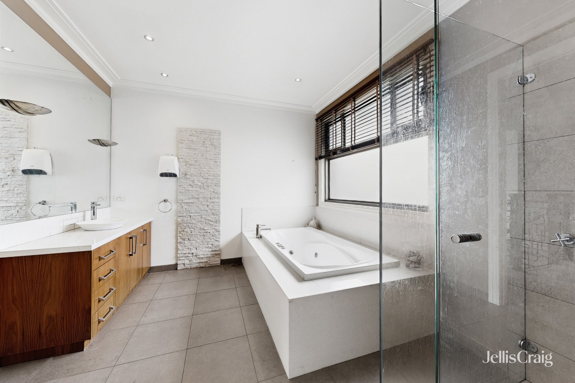 30 Birdwood Street, Balwyn image 6