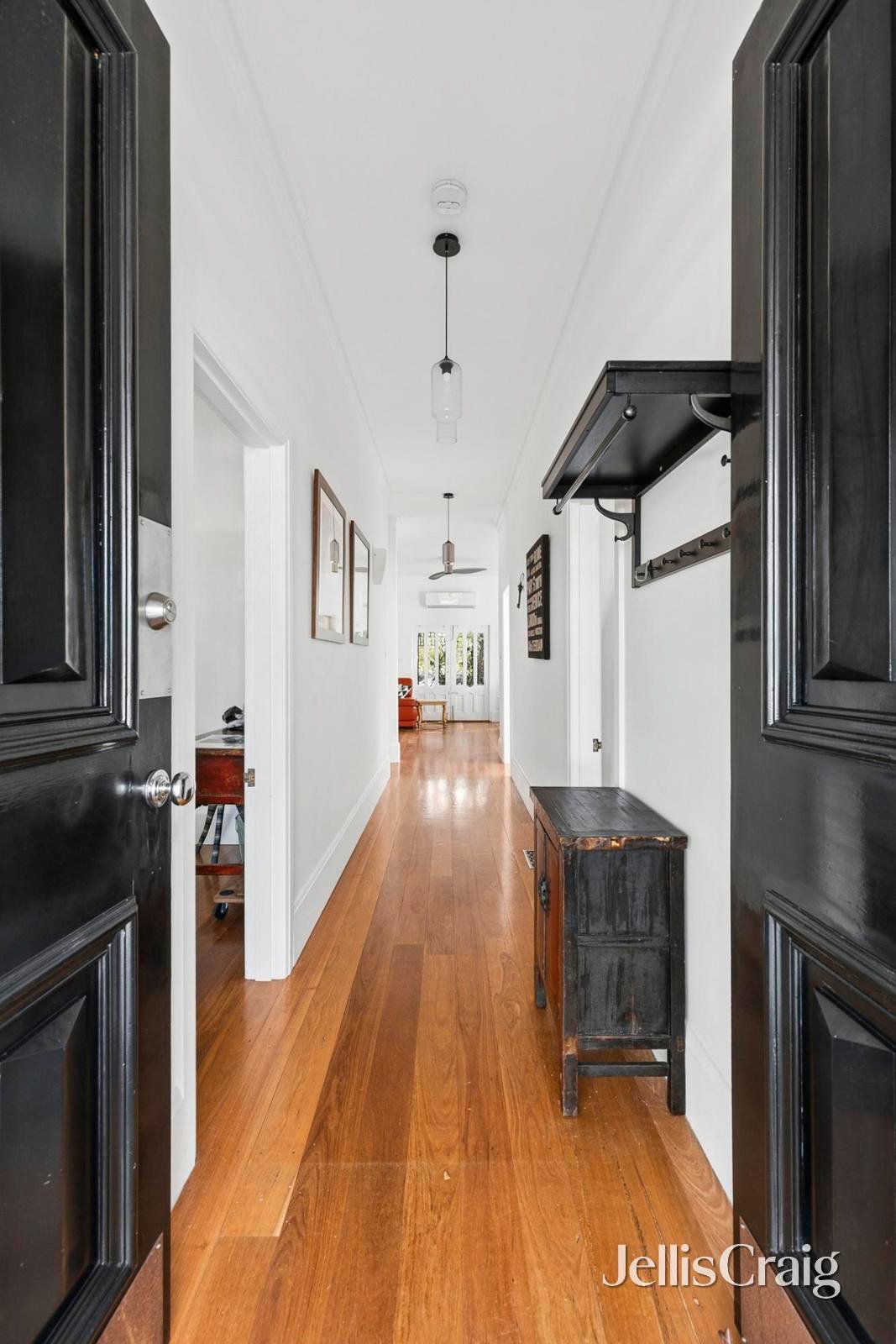 30 Bourke Crescent, Geelong image 5