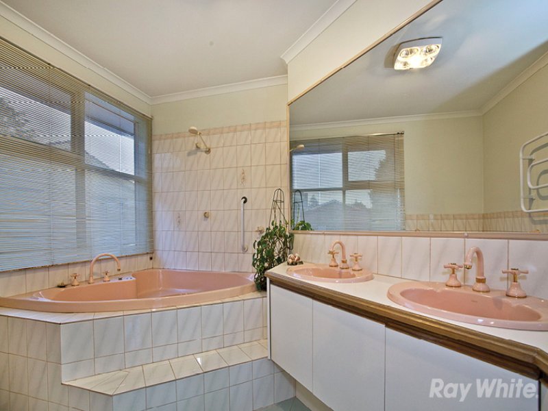 30 Brazilia Drive, Glen Waverley image 10
