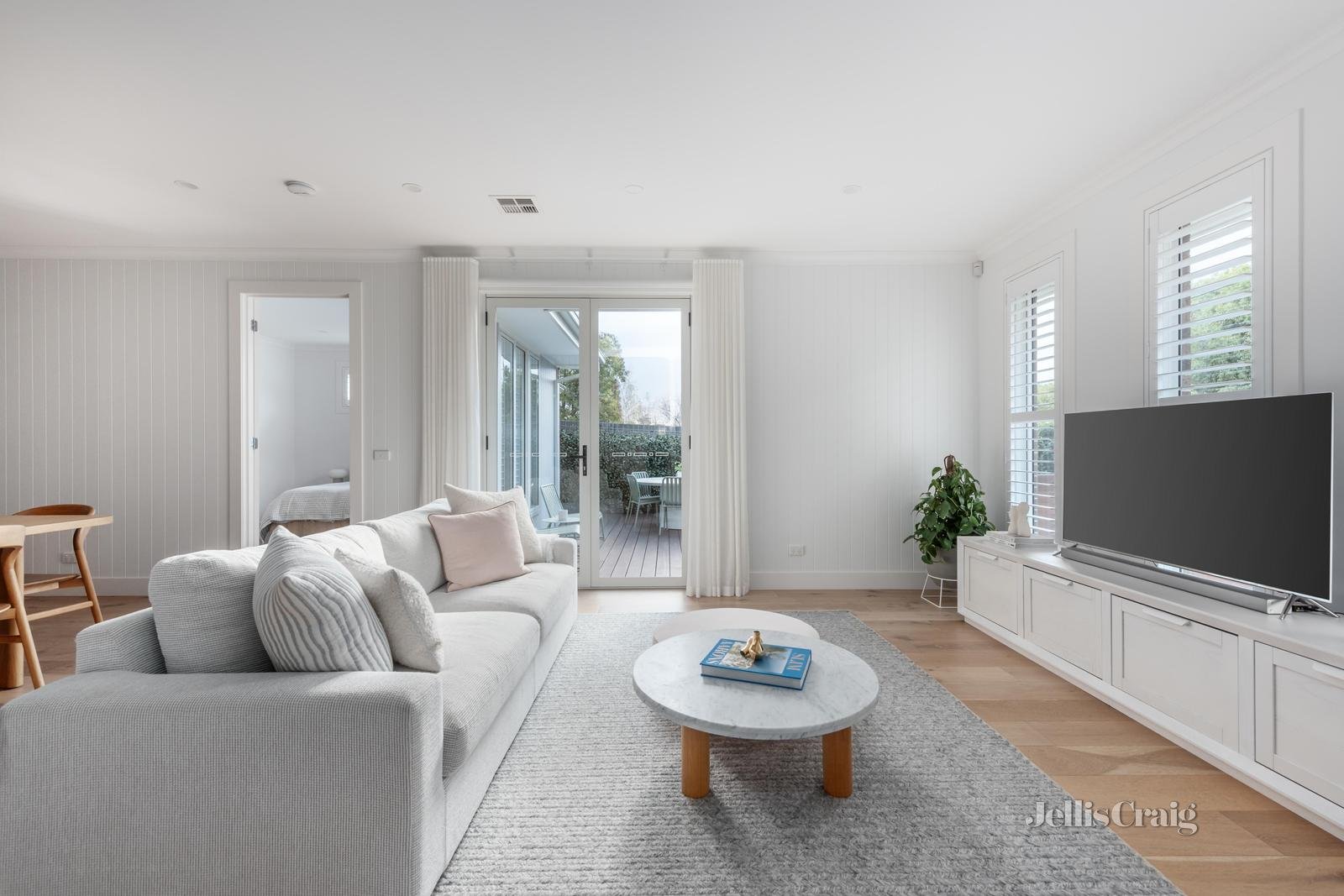 30 Bundoran Parade, Mont Albert North image 7