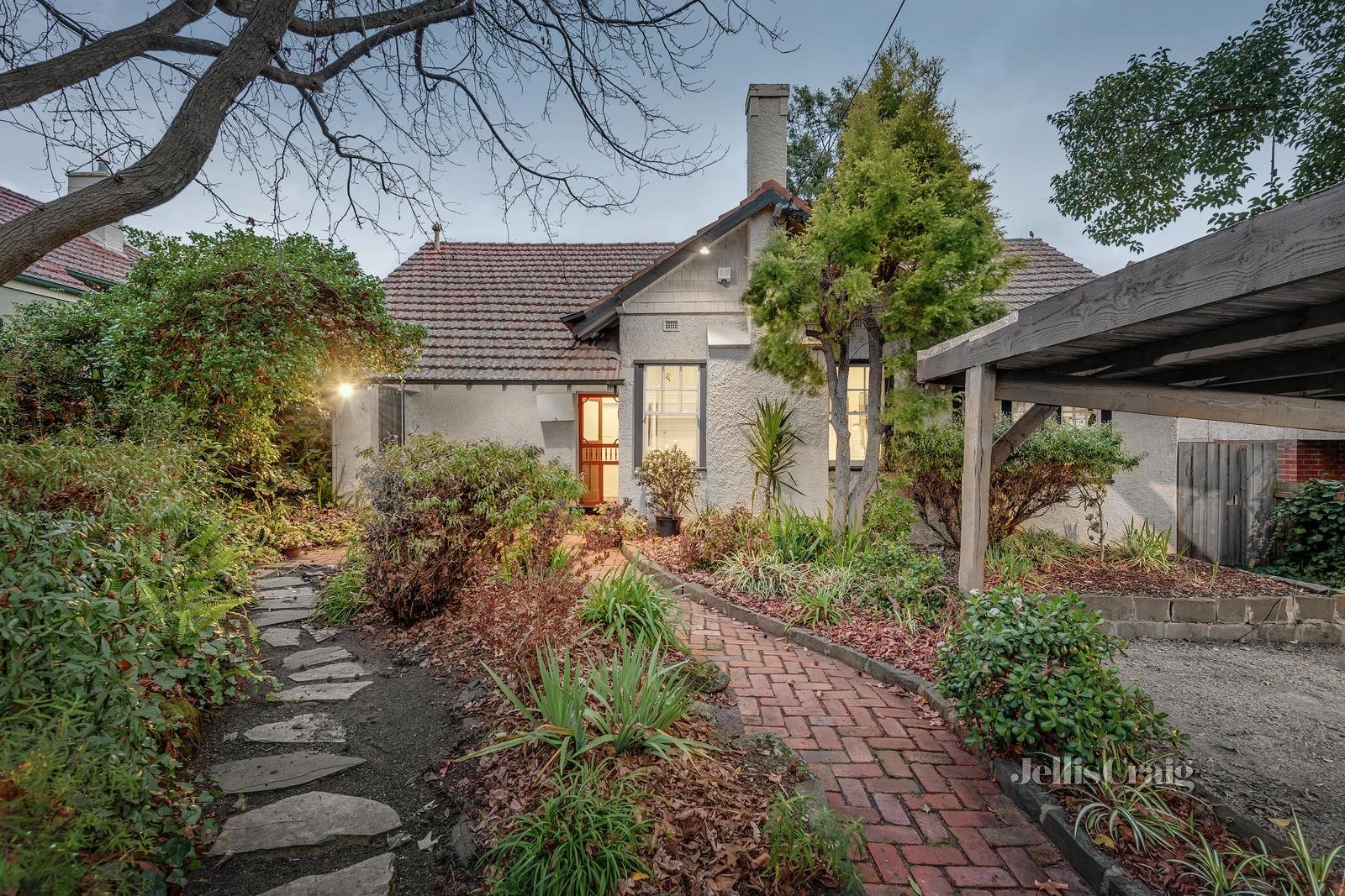 30 Carramar Avenue, Camberwell image 1