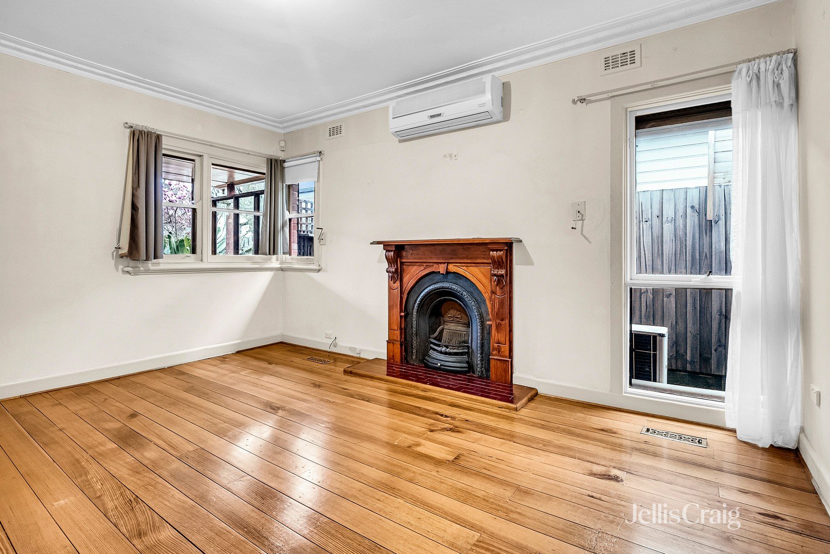 30 Carrington Street, Pascoe Vale South image 4