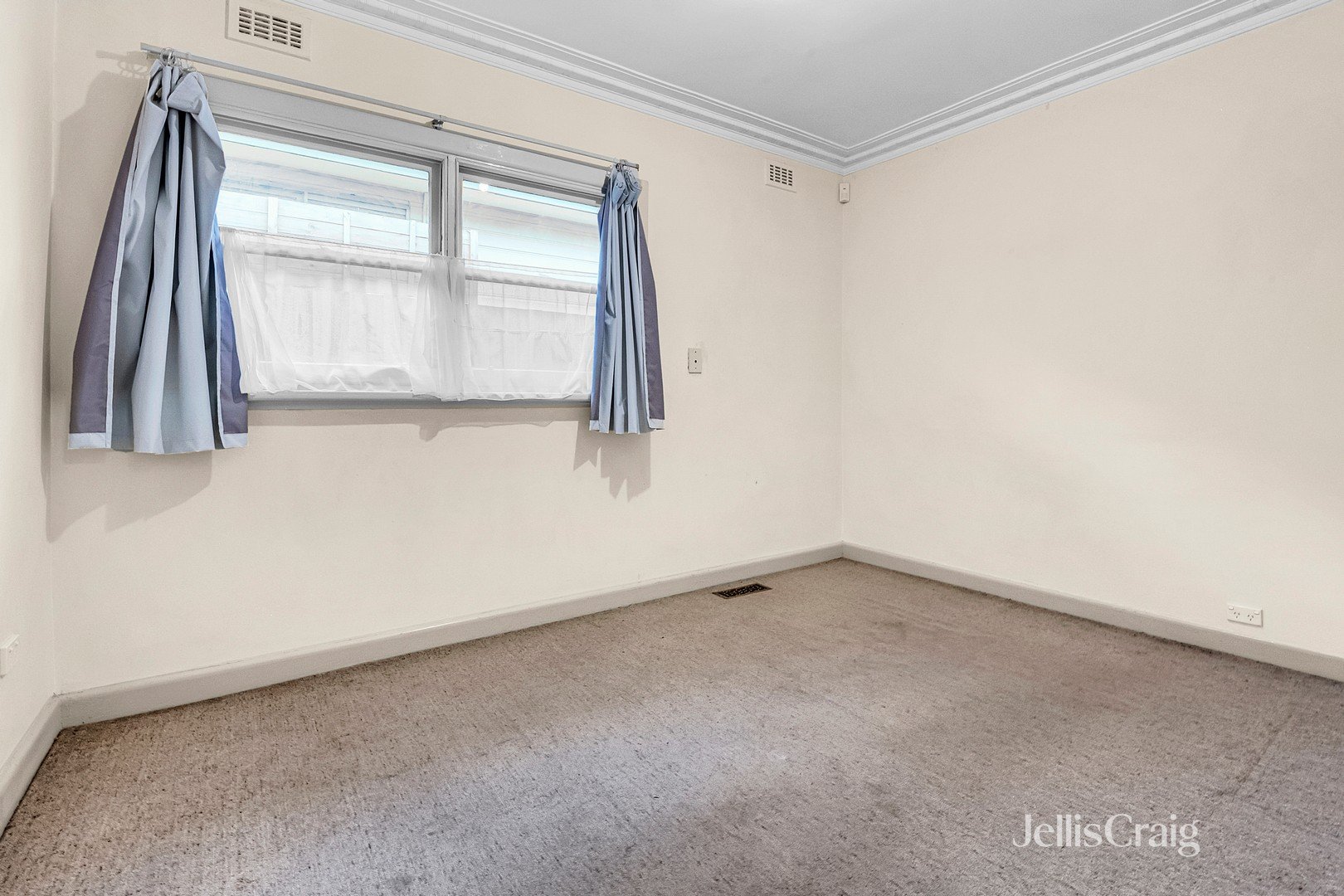 30 Carrington Street, Pascoe Vale South image 9
