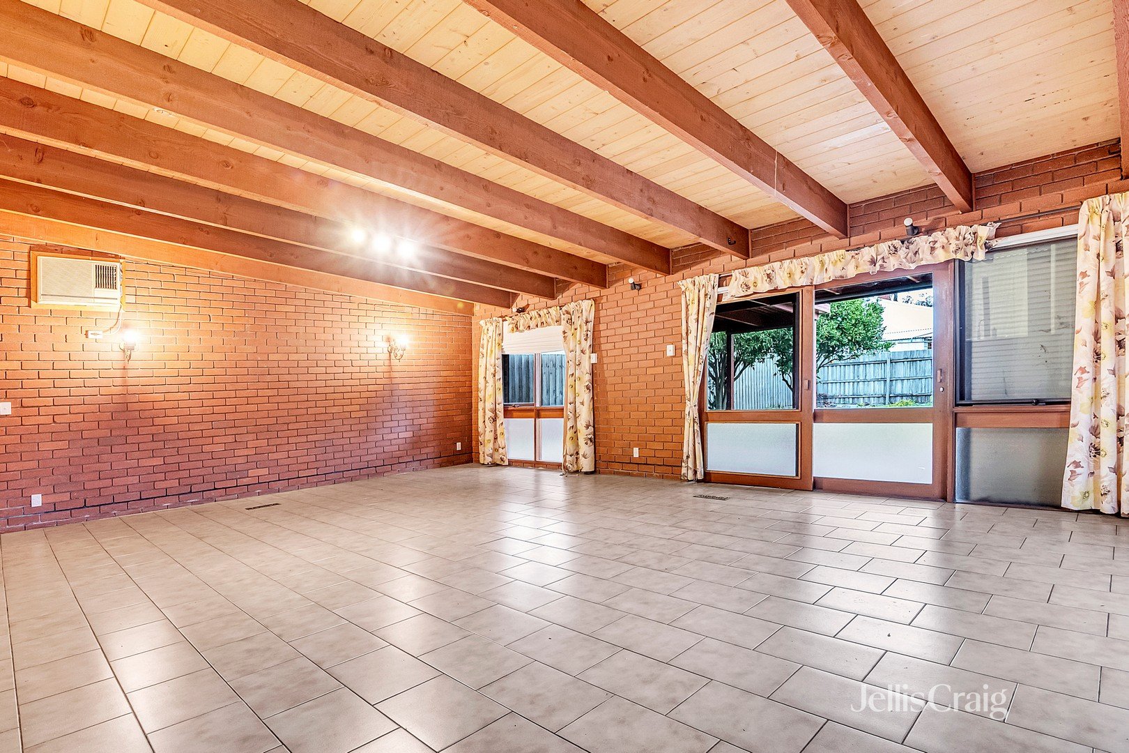 30 Carrington Street, Pascoe Vale South image 3
