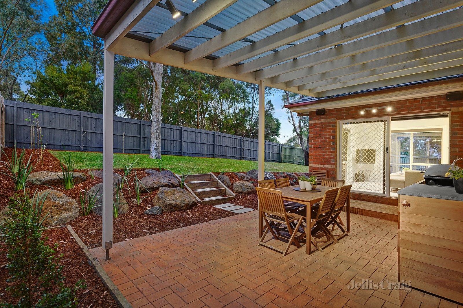 30 Cascades View, Yallambie image 10