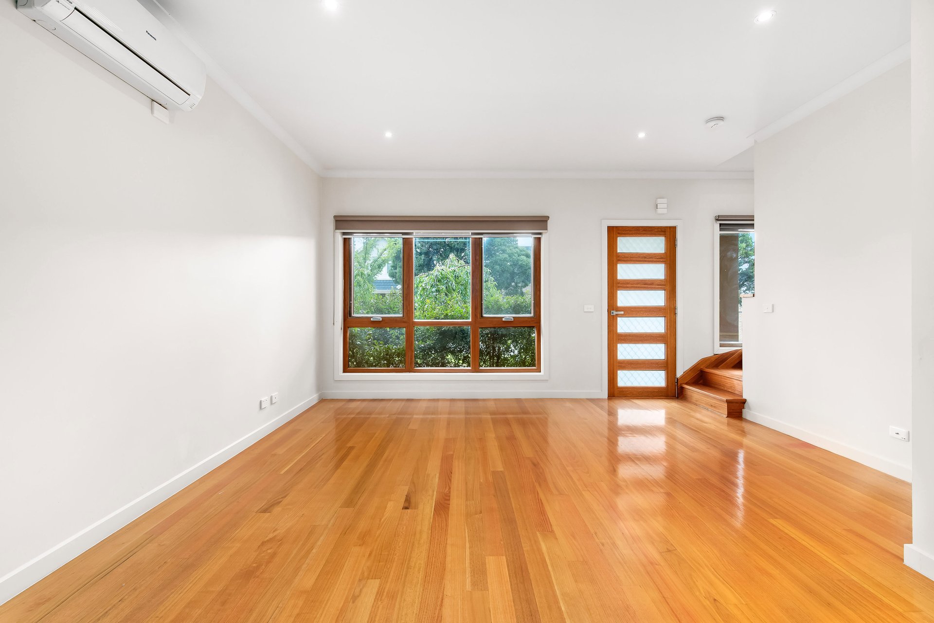 Property Gallery Thumbnail 2