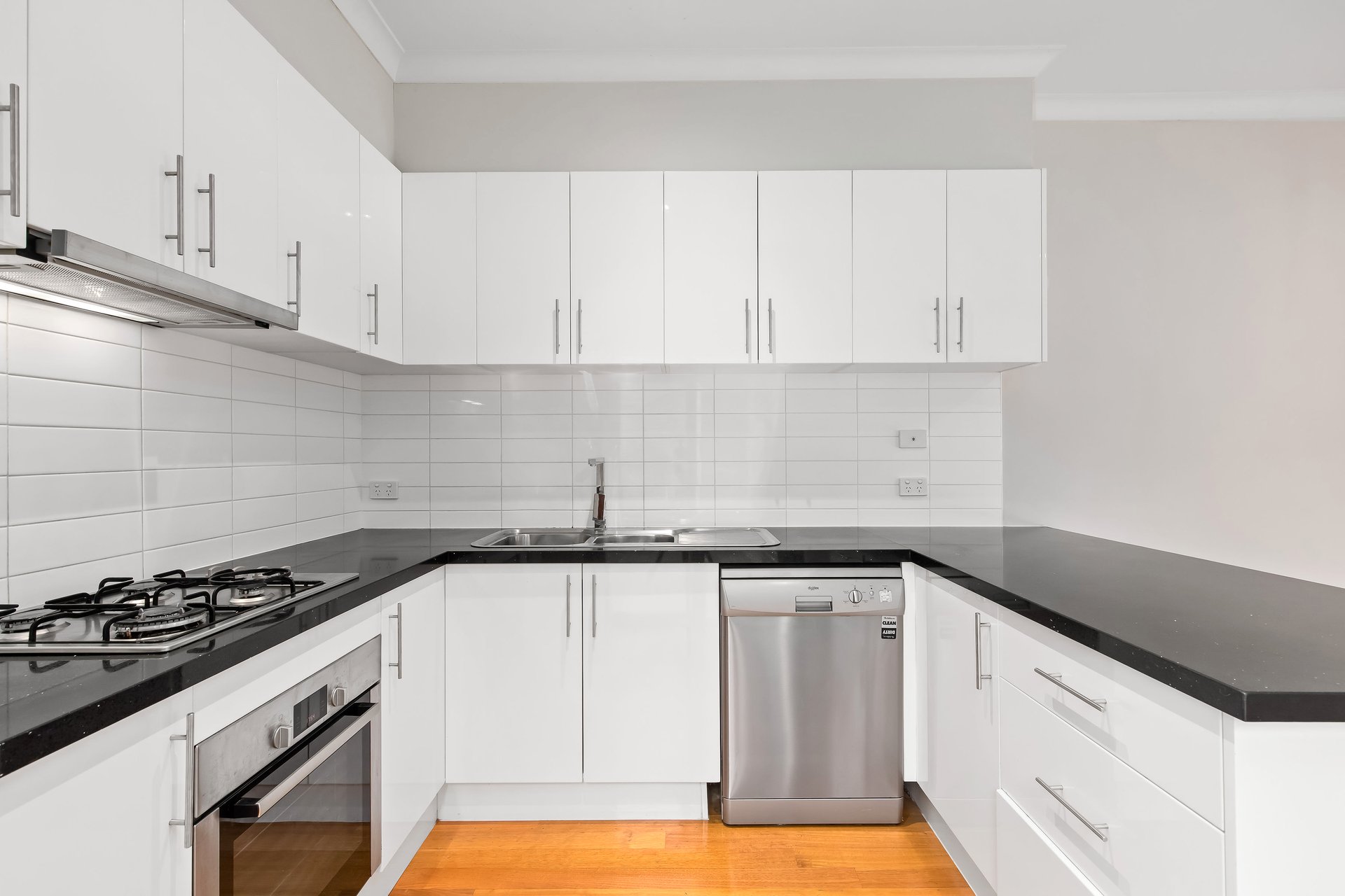 Property Gallery Thumbnail 4