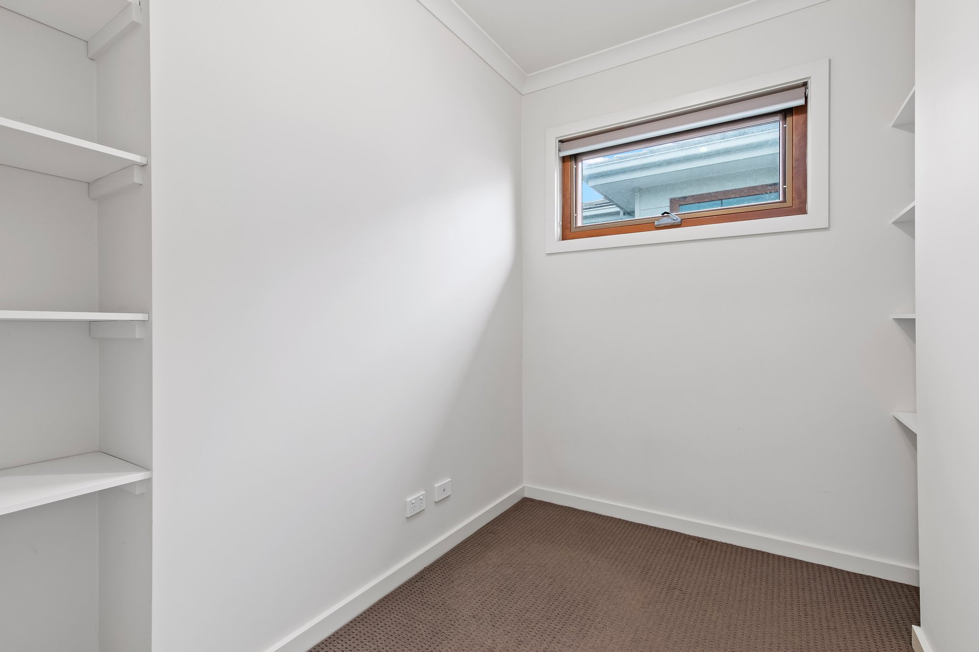 Property Gallery Thumbnail 7