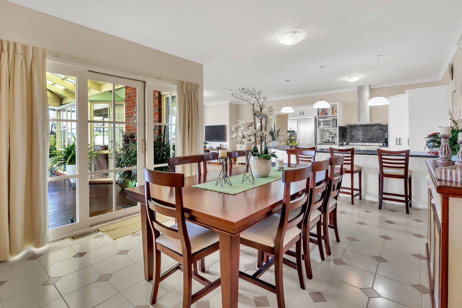 Property Gallery Thumbnail 9