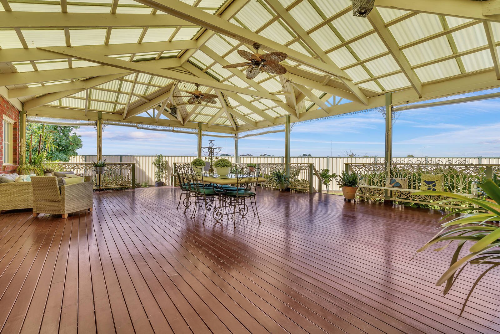 Property Gallery Thumbnail 17