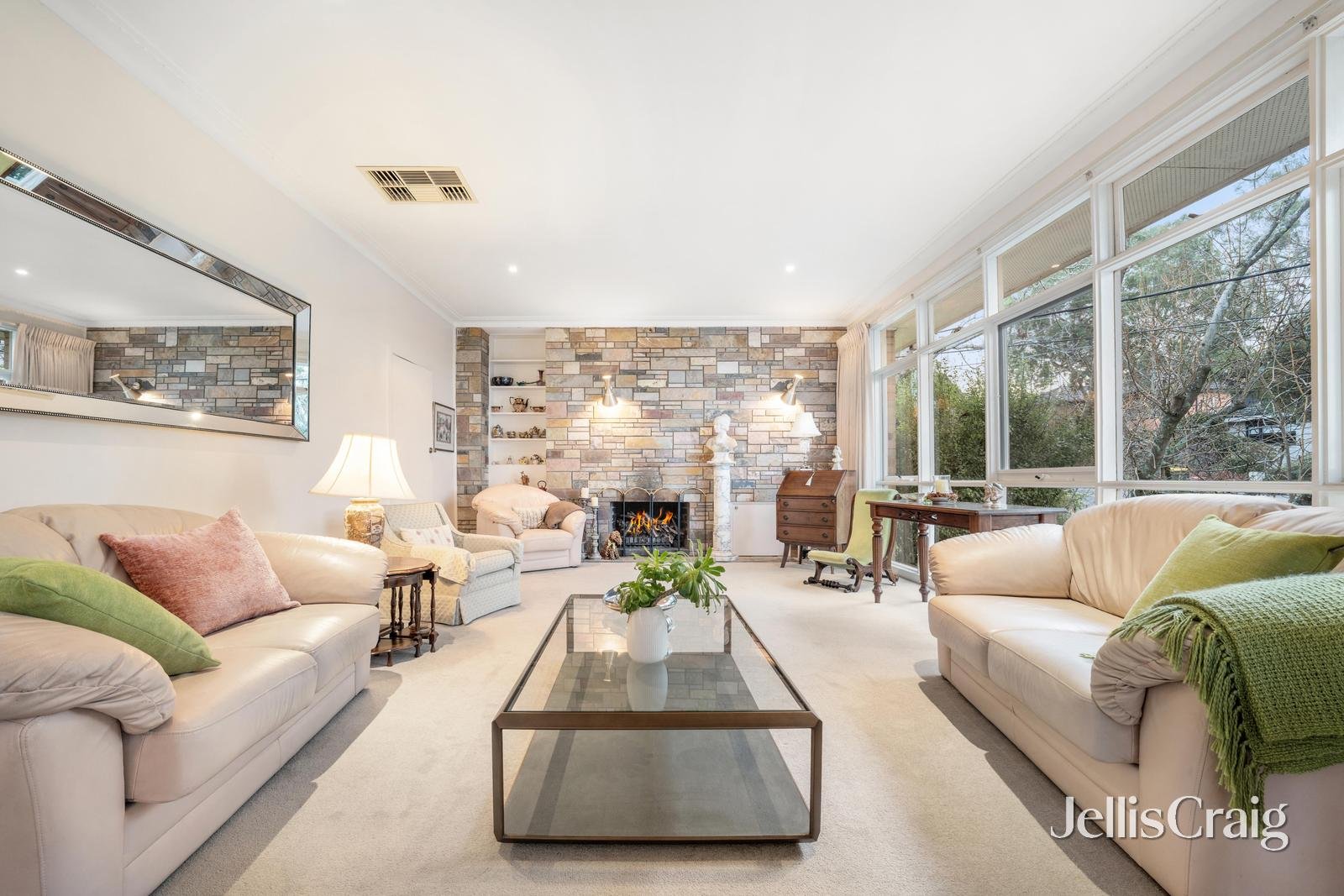 30 Churinga Avenue, Mitcham image 2