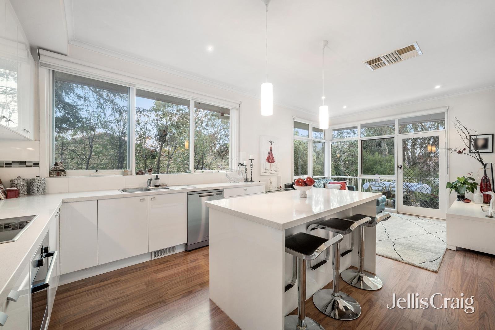 30 Churinga Avenue, Mitcham image 5