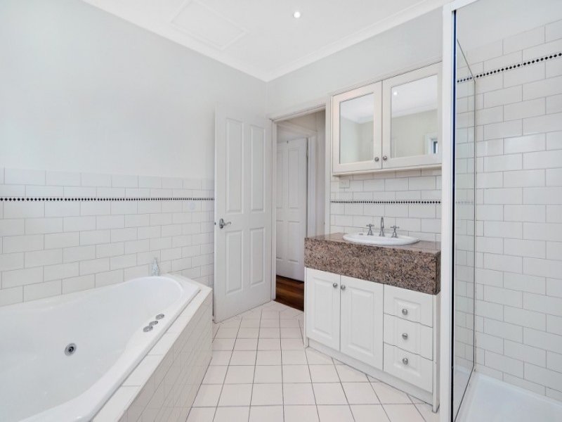 30 Clifton Street, Balwyn North image 7