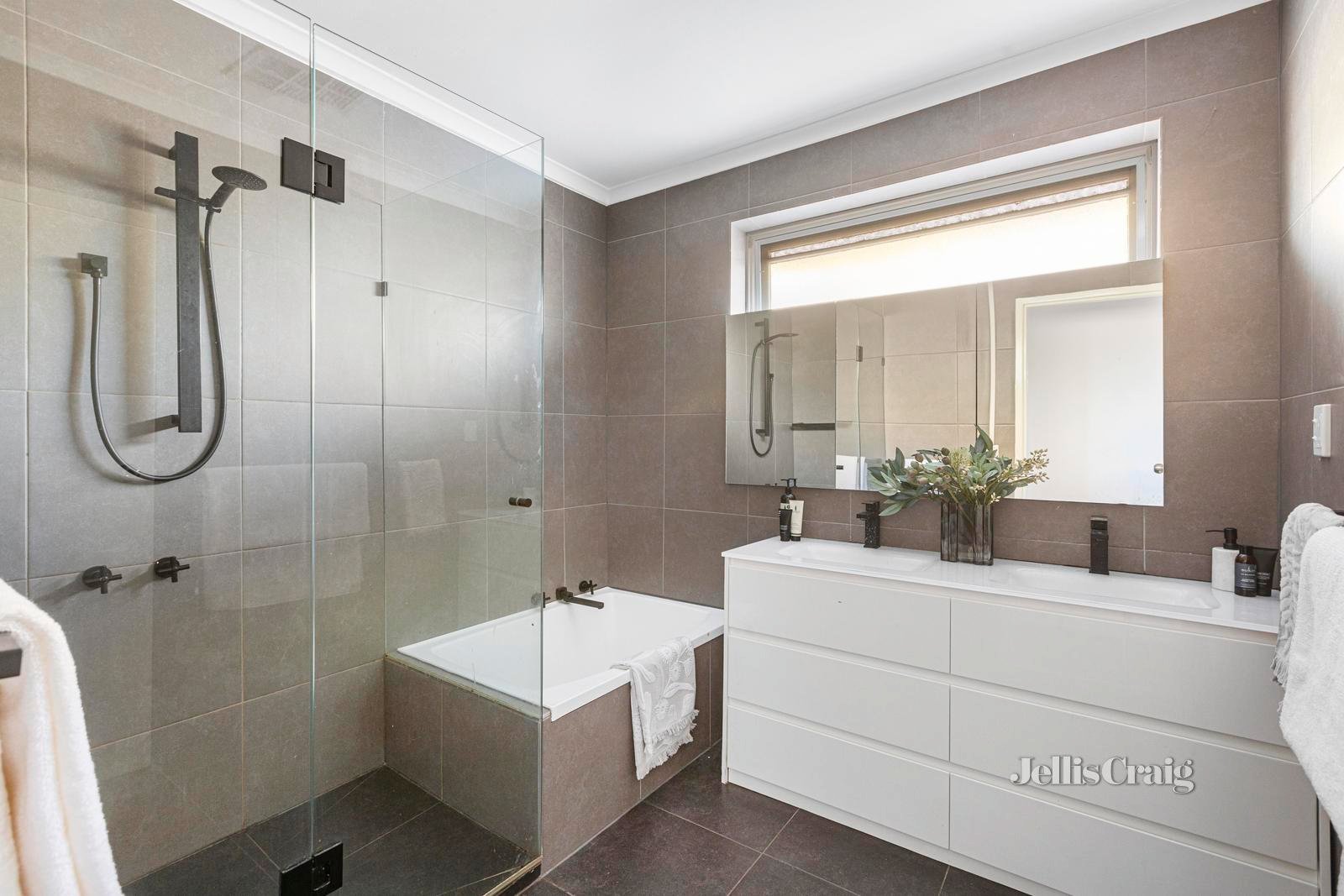 30 Clifton Street, Bentleigh East image 10