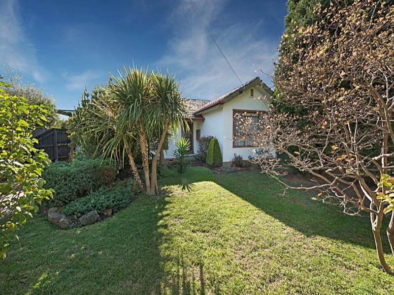 30 Cuthbert Road, RESERVOIR VIC 3073