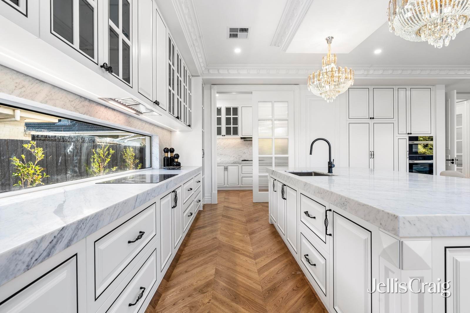 30 Doynton Parade, Mount&nbsp;Waverley image 9