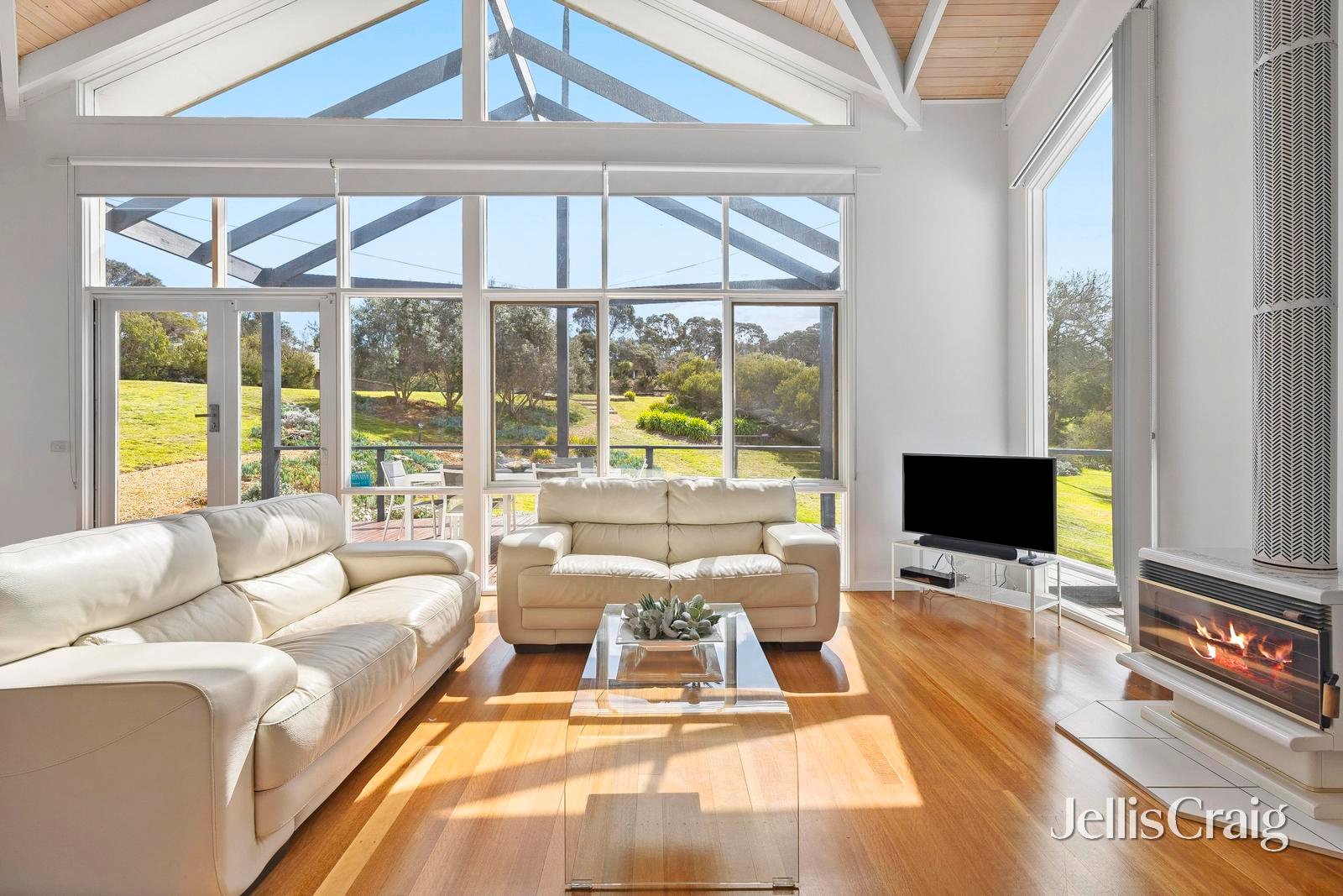 30 First Settlement Drive, Sorrento image 1