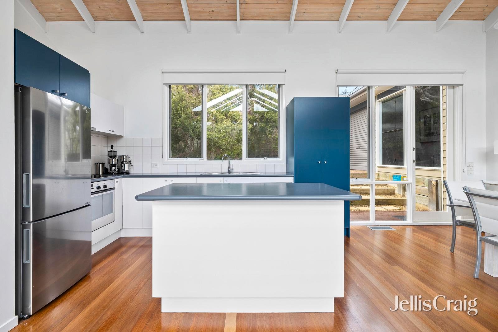 30 First Settlement Drive, Sorrento image 6