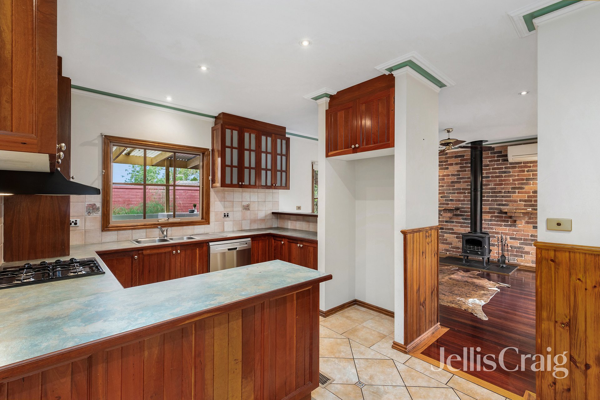30 Greville Road, Rosanna image 3