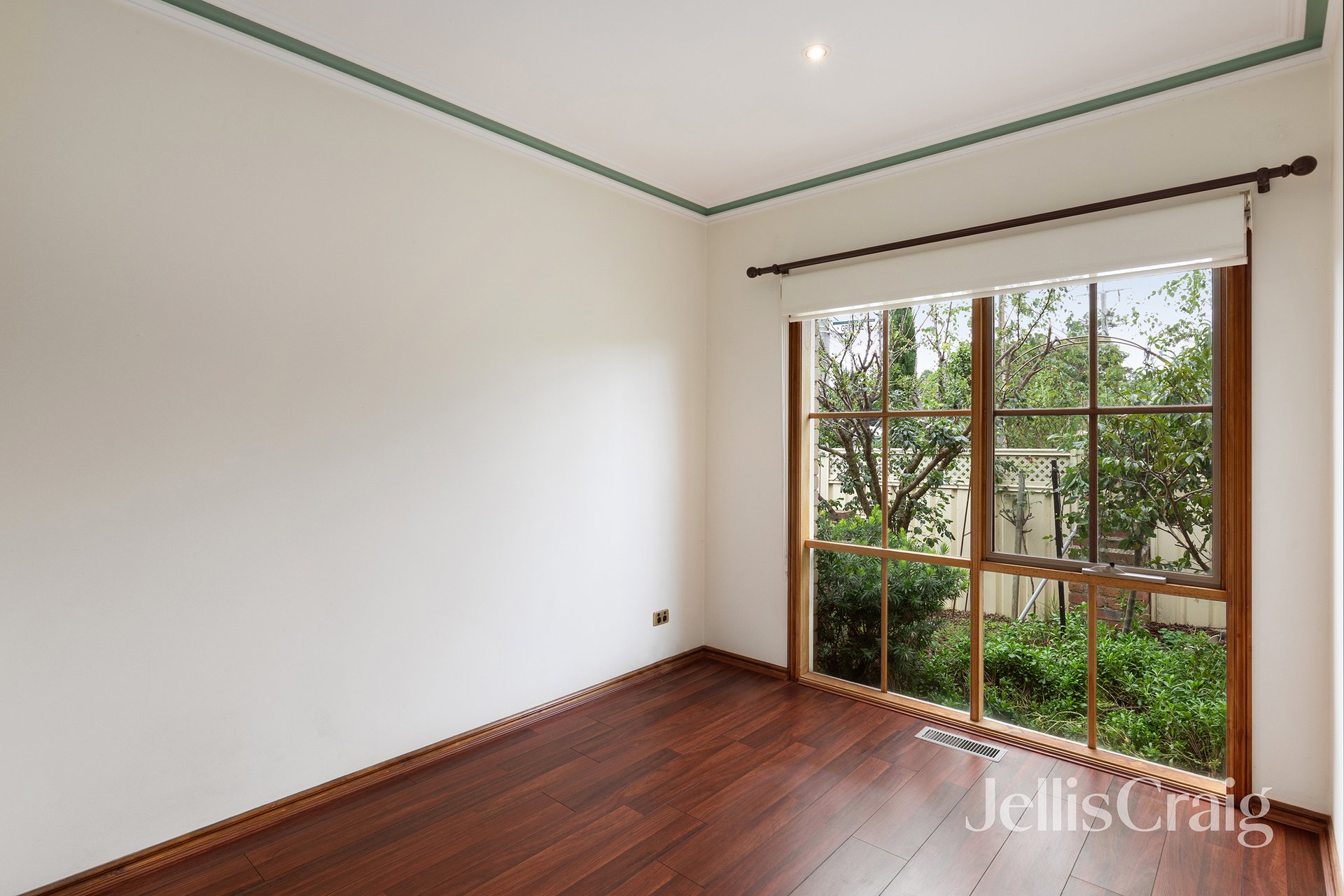 30 Greville Road, Rosanna image 9