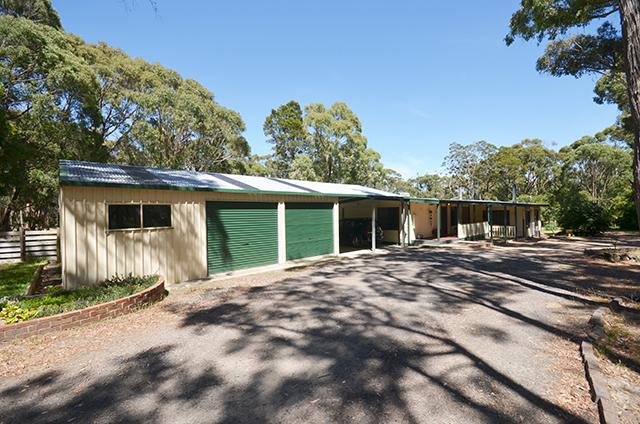 30 Grevillea Drive, Enfield image 2