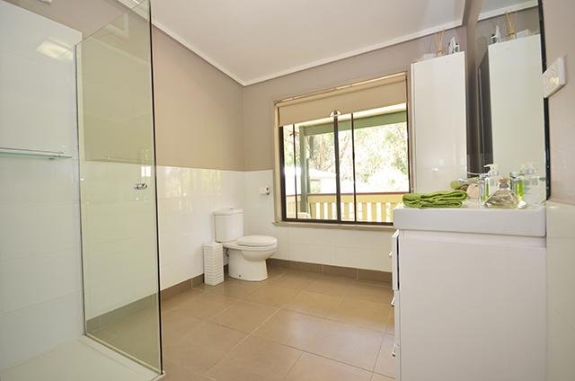 30 Grevillea Drive, Enfield image 12