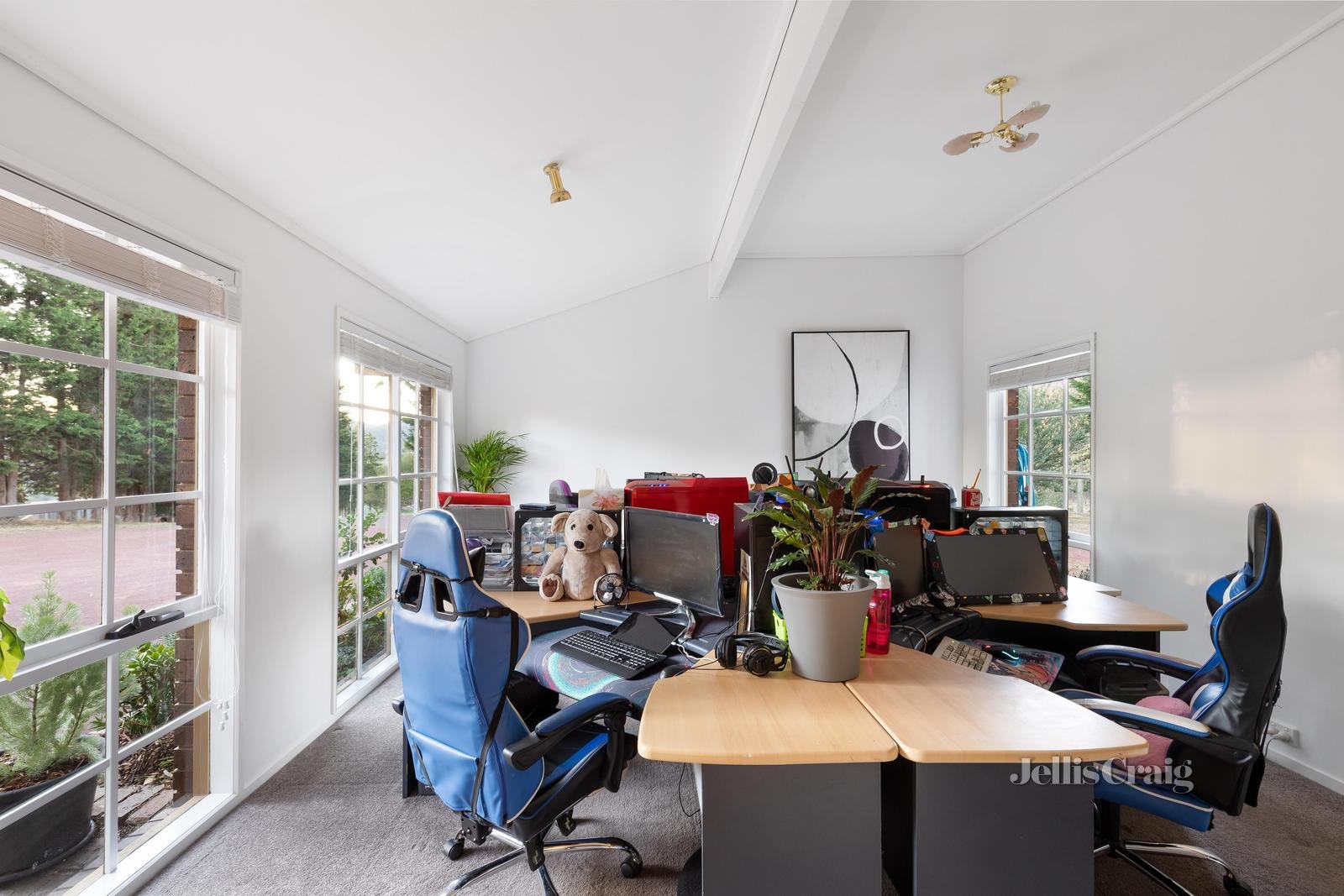 30 Halls Road, Whittlesea image 9