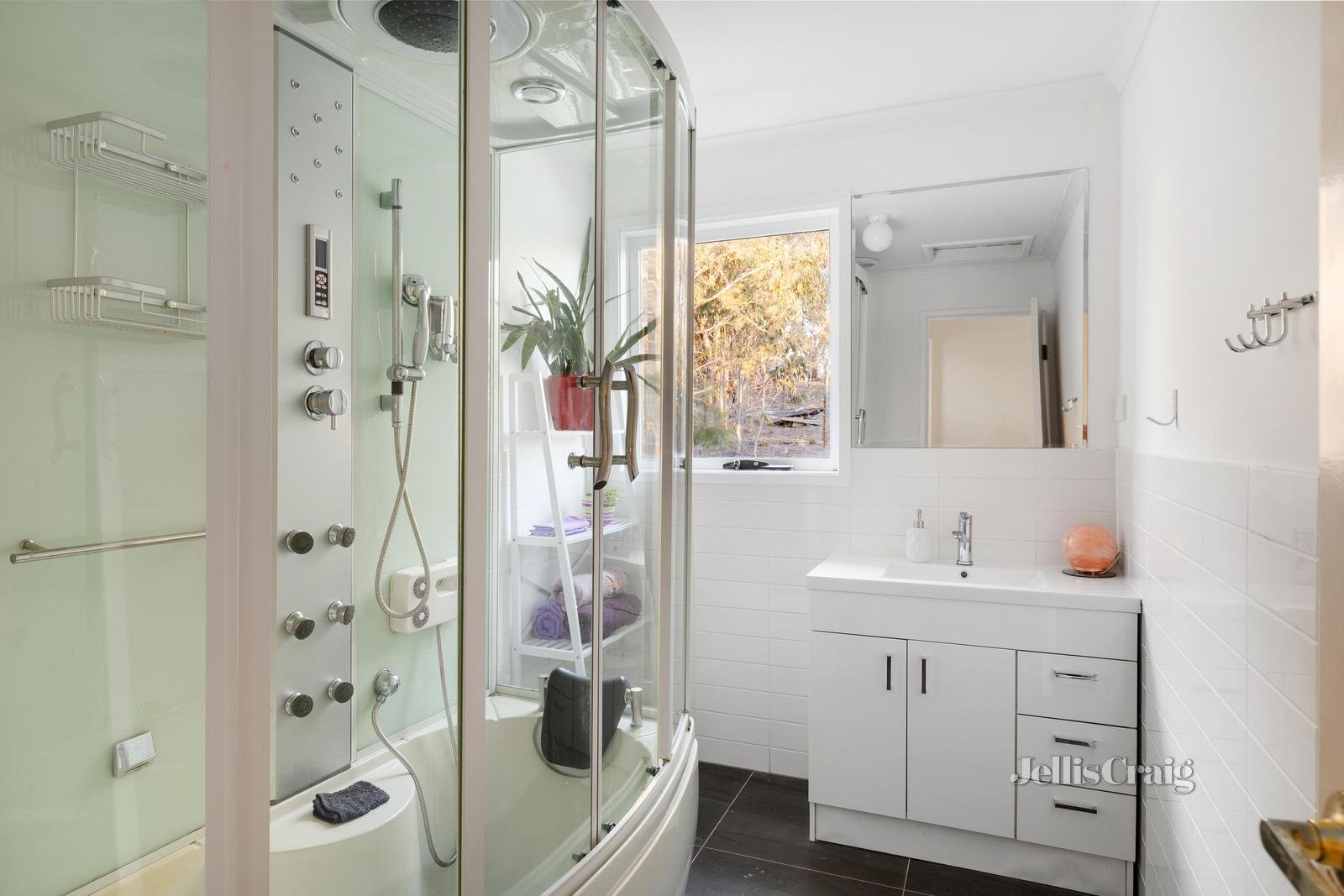 30 Halls Road, Whittlesea image 13