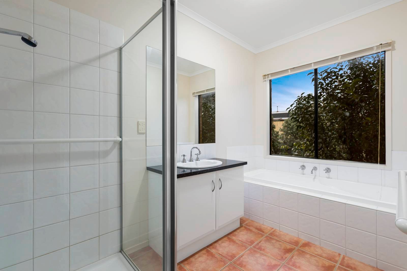 Property Gallery Thumbnail 10