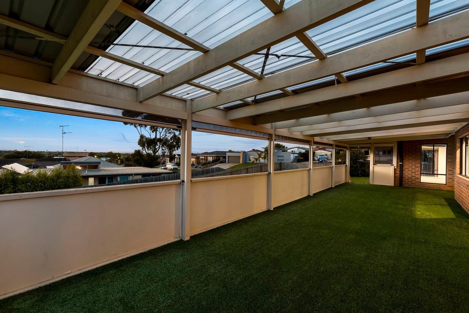 Property Gallery Thumbnail 11
