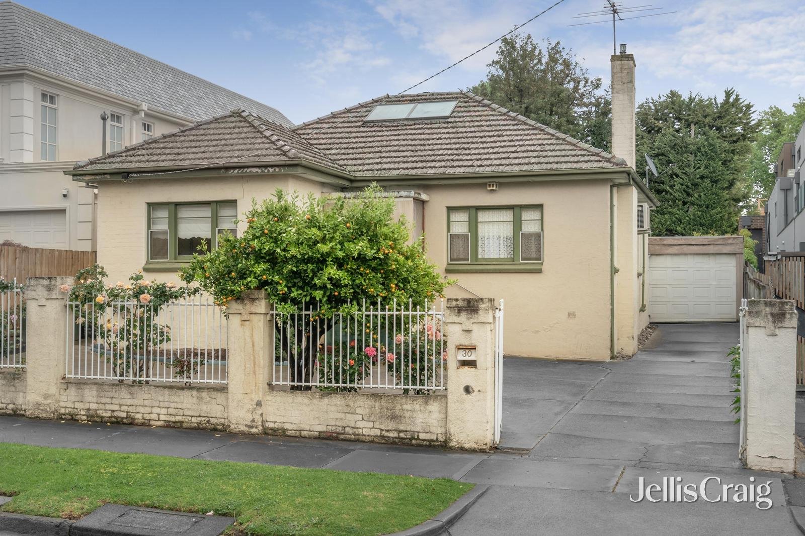 30 Hilda Street, Balwyn image 1