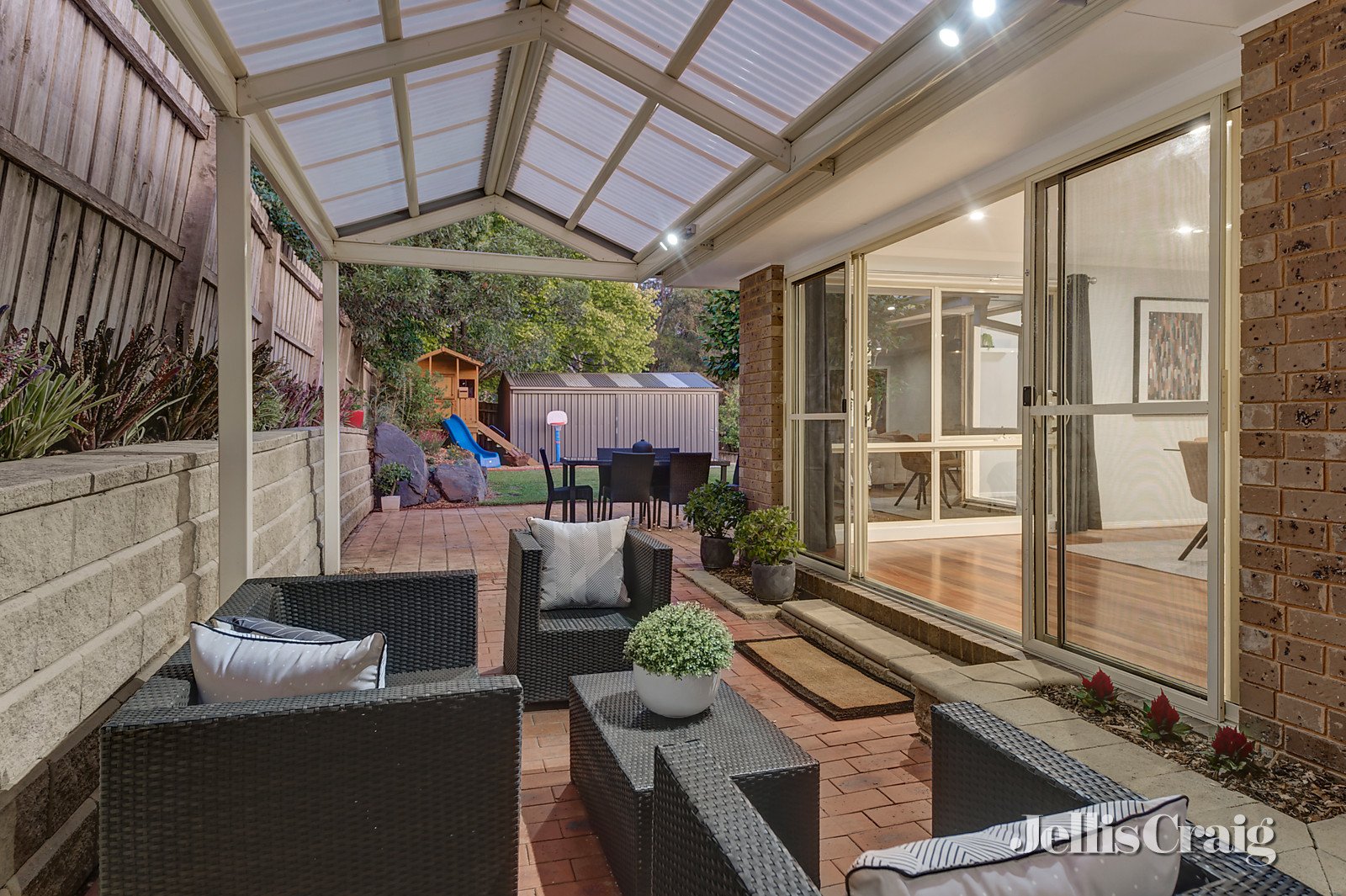 30 Holyrood Crescent, Ringwood image 2