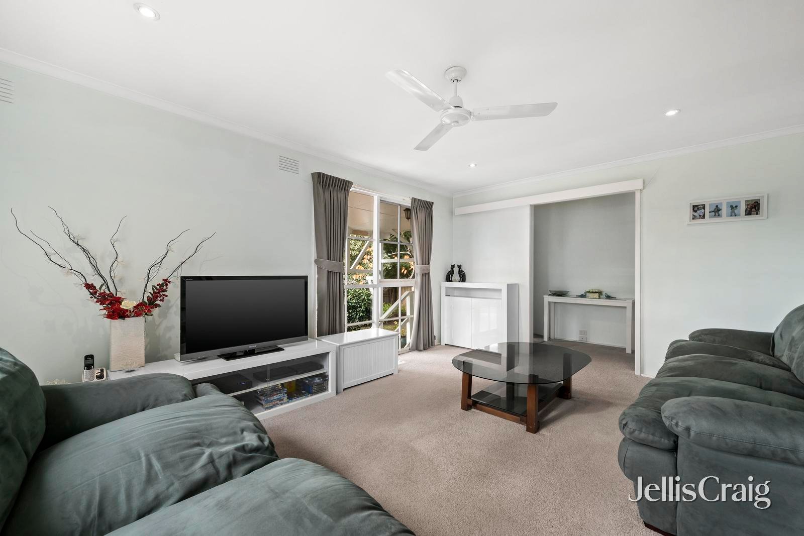 30 Jacaranda Avenue, Kilsyth image 3