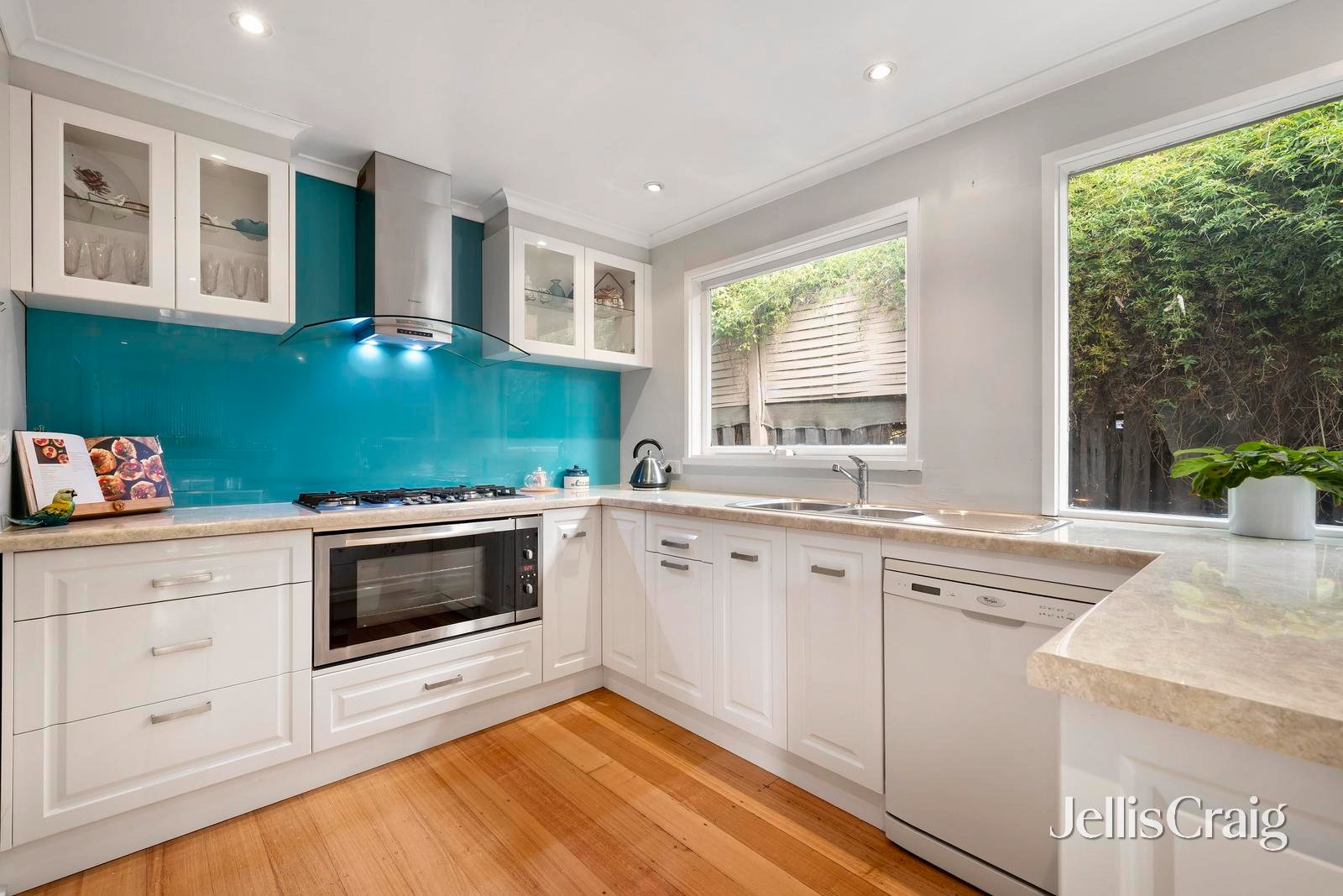 30 Jacaranda Avenue, Kilsyth image 4