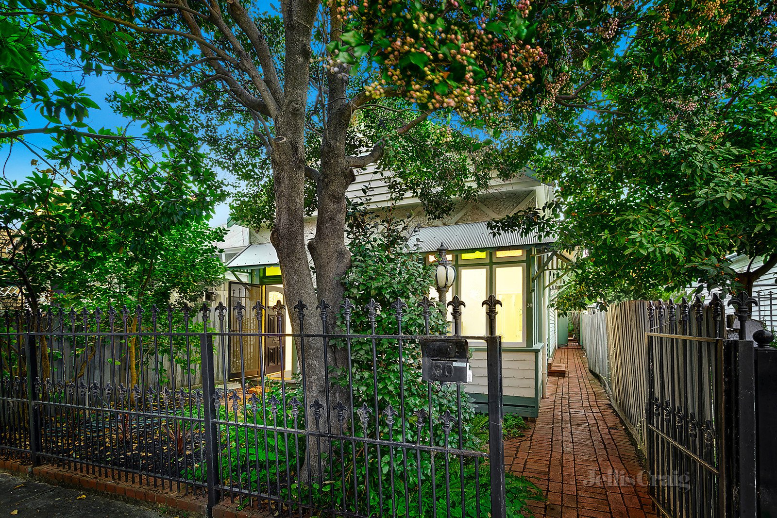 30 Johnson Street, Northcote image 6